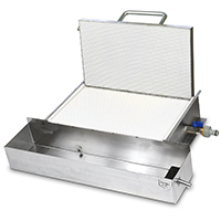 Pouring foundation sheets Pouring foundation sheets